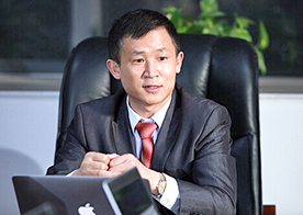 公司董事长严文华先生评比为东莞市2013年杜着秀企业家 公司董事长严文华先生评比为东莞市2013年杜着秀企业家